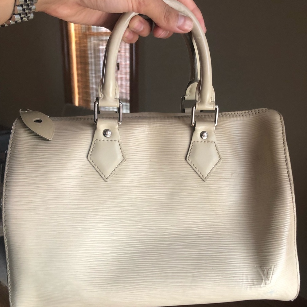 Louis Vuitton Epi  leather speedy 30